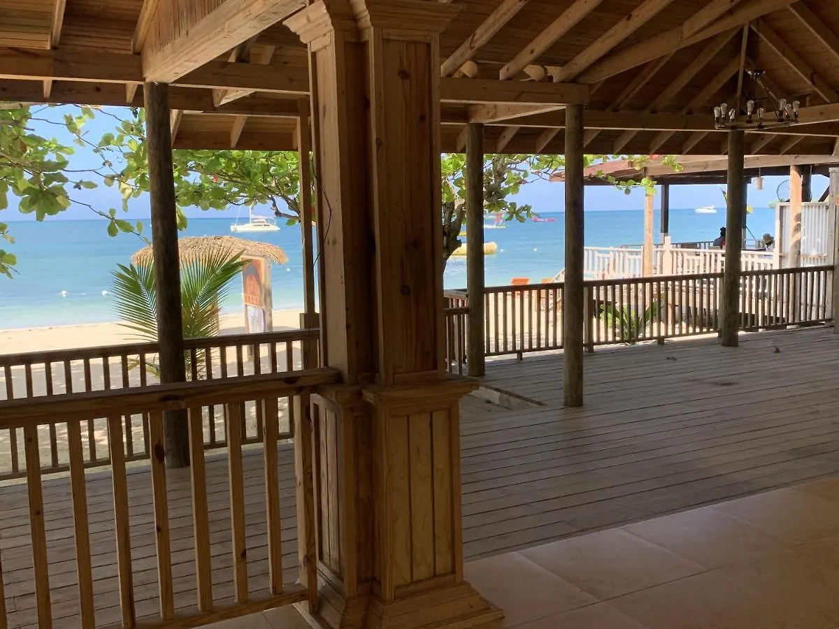 Family Comfort In Jamaica - Enjoy 7 Miles Of White Sand Beach! Villa Negril 0*,